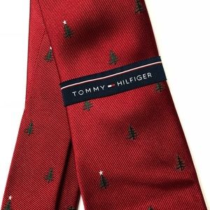 Tommy Hilfiger men’s Christmas tree silk tie